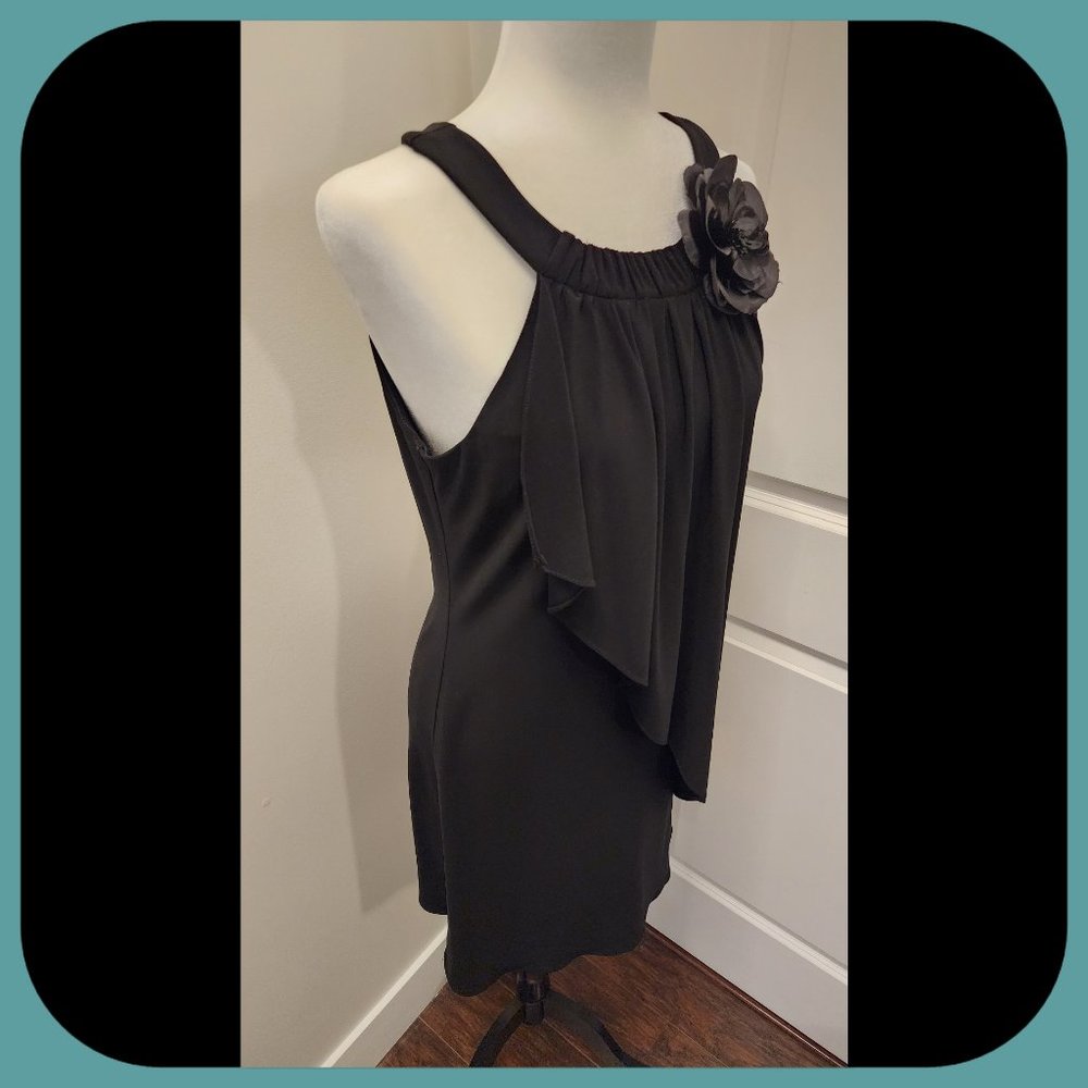 LE CHATEAU || Gorgeous Waterfall Midi Dress (SIZE M)